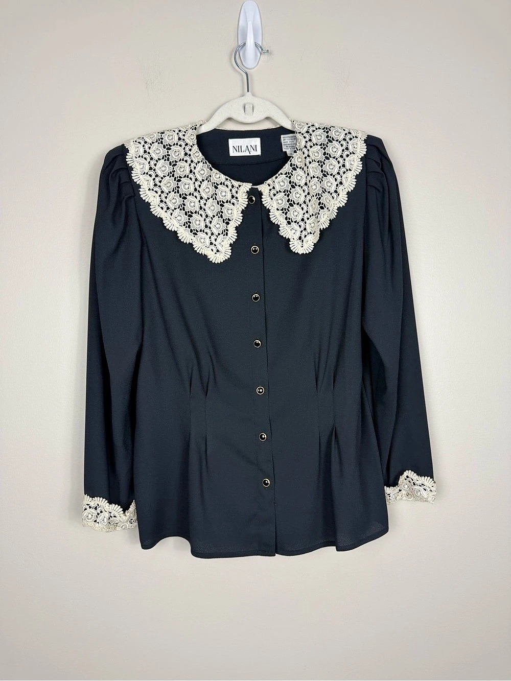 Nilani Floral Lace Collar Blouse Womens 6 Black Cream Vintage Chic Feminine Top